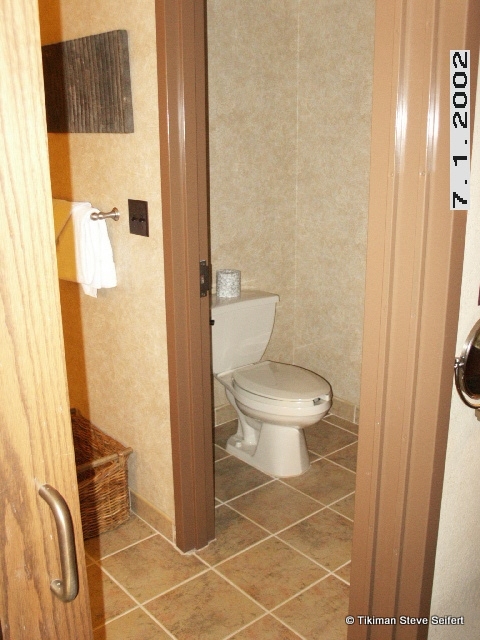 One-bedroom Suite Bathroom